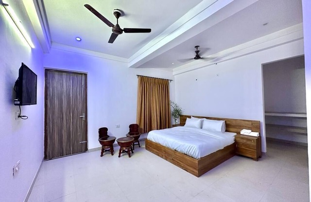 Luxury 3BHK entire house with no restrictions