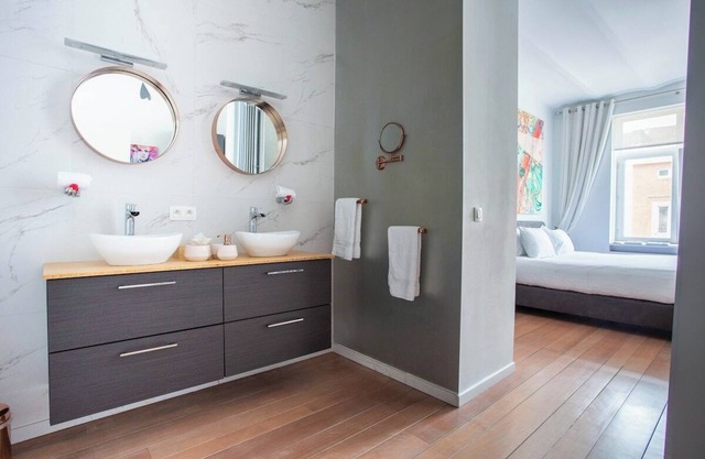 Luxury 4-suites Loft in Brussels-Loft Des Artistes-