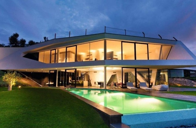 Luxury 4bed/6bath Villa Pool/Sea/Views! C #29