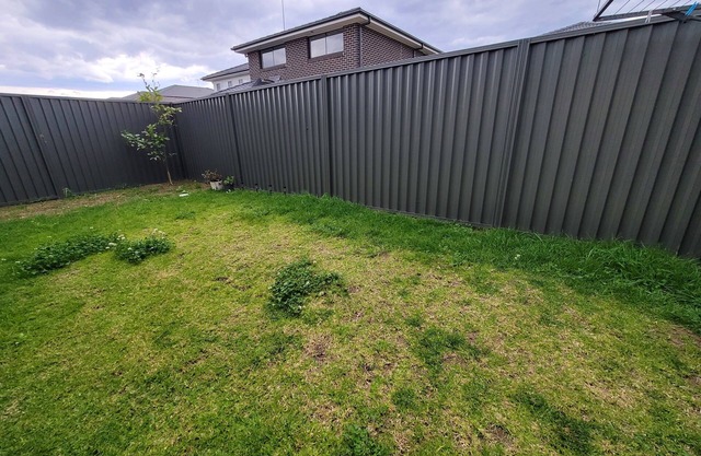 Luxury 5 Bedrooms Schofields Home- 5-10mins to Station and shops,Cafes
