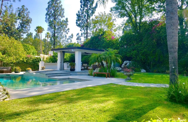 Luxury 5BR Resort-Style Retreat with Pool, Pavilion & Home Theater