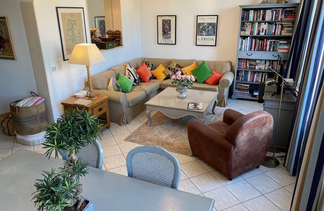 Luxury air conditioned apartment