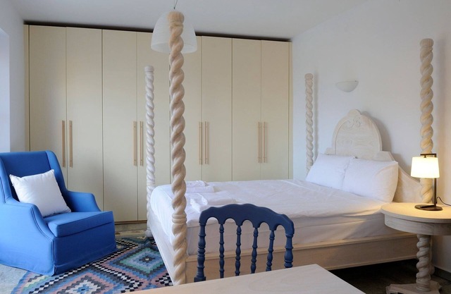 Luxury Andros Suites | Delxue Double Room | Garden View | Andros