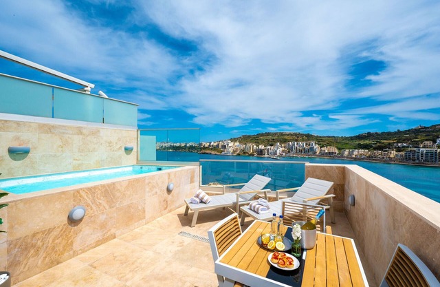 Luxury Apartment With Private Heated Pool Overlooking Sea Views