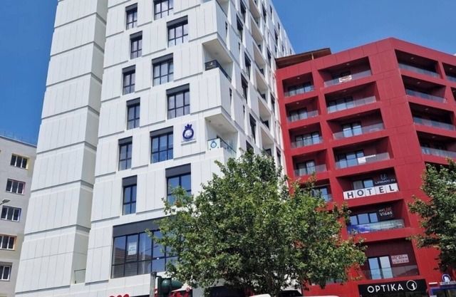 Luxury Apartment 9