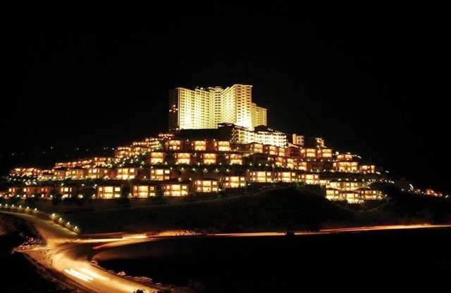 Luxury Apartment in GoldCity 15th floor