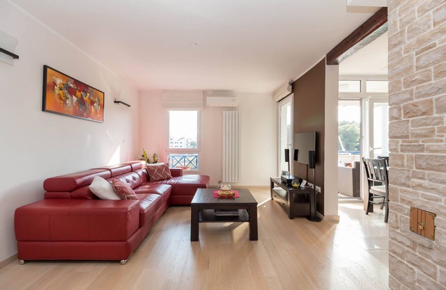 Luxury apartment is perfectly located for families and young people near beachs!