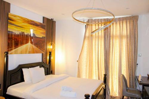 Luxury Apartments - Home away from Home