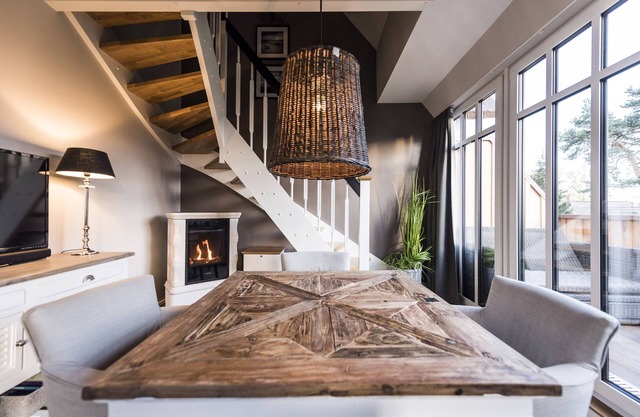 Luxury apartments with daily. Cleaning, fireplace, water views, laundry incl.