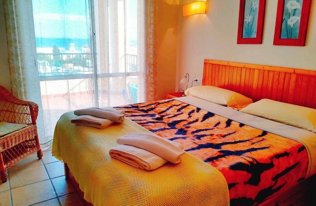 Luxury Apartments-with sea view terrace, in the center and close to the beach.