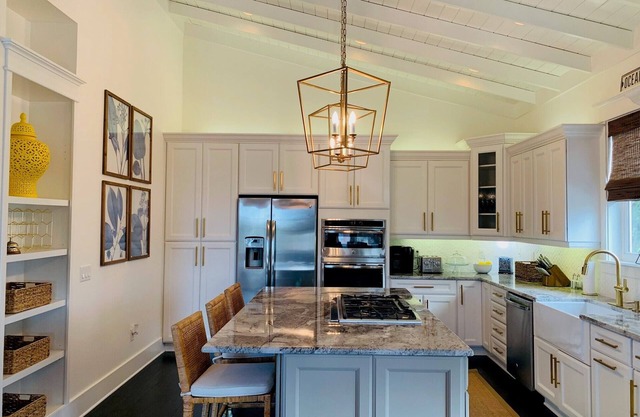 Luxury at the Beach! The Ocean House - 5 bdrm/4ba