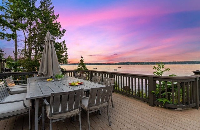 Luxury Beach House & Apartment, Hot Tub, Kayaks, Fire Pits, Game Room