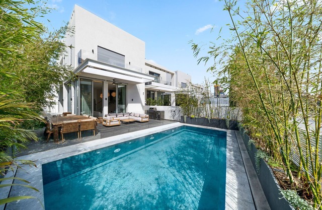 Luxury Brand New Villa with Pool by FeelHome