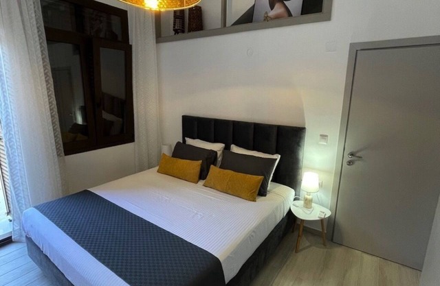 Luxury city apartment in a central location, 10 minutes from the nearest beach