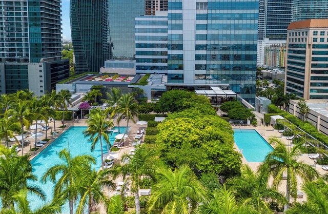 Luxury Condos at Four Seasons