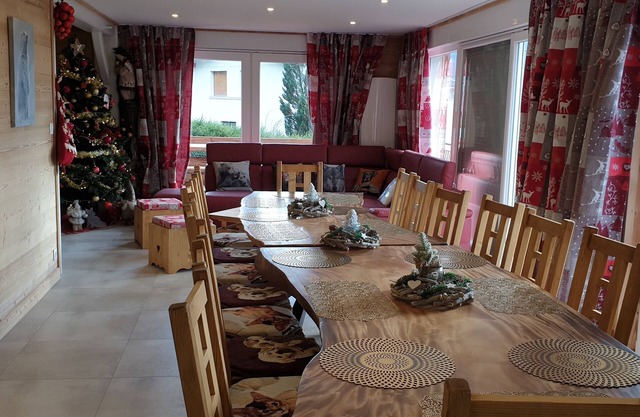 Luxury cottage 15 people with jacuzzi and sauna