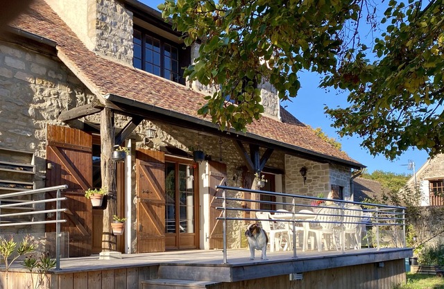 Luxury cottage Le tilleul, 3 suites, terraces, outdoor kitchen