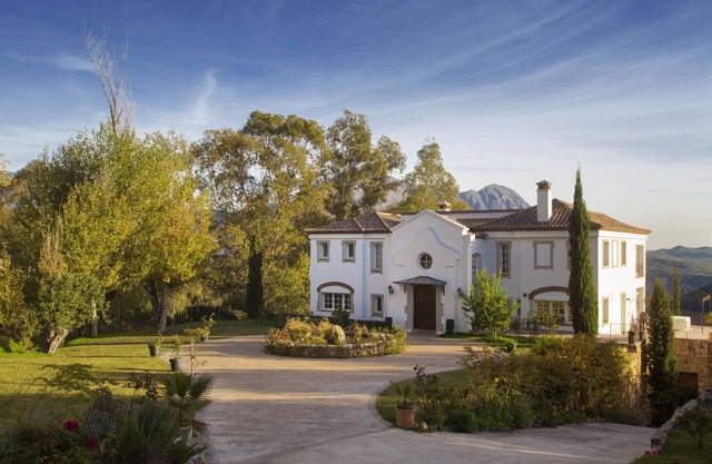 Luxury Country Estate, with Outdoor Swimming-pool & Heated Indoor Pool.
