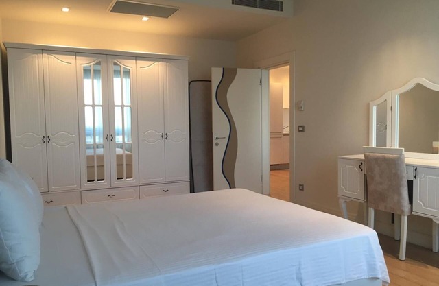 Luxury Flat Near Civahir mall & taksim square ( NEW !)