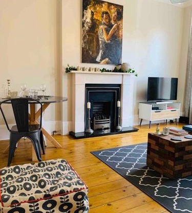 Luxury Fulham Flat with 5* touches nr River Thames