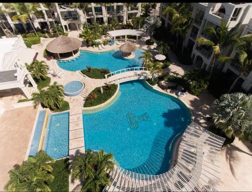 Luxury Grace Escape