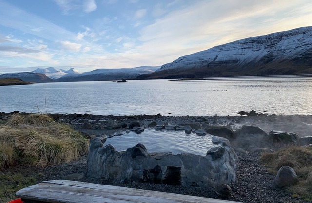 Luxury Hilltop Lodge with natural geothermal hot spring and panoramic views