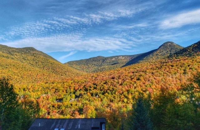 Luxury Home On Loon Mtn Home, Spectacular Mountain Views, Pool/Spa access incl