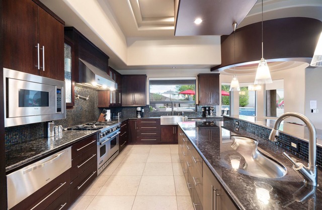 Luxury House With Great Views, Heated Pool and Casita