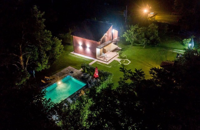 Luxury house with private pool, sauna, indoor and outdoor hot tub,river.