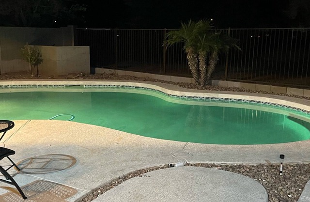 LUXURY & LAVISHLY With nice size Pool . home away from HOME !