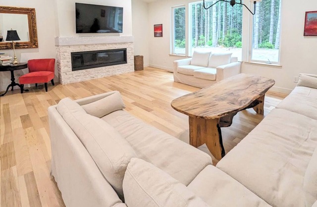 Luxury living in nature @ Bandon Dunes. 2 min drive to Bandon Dunes/Sheep Ranch