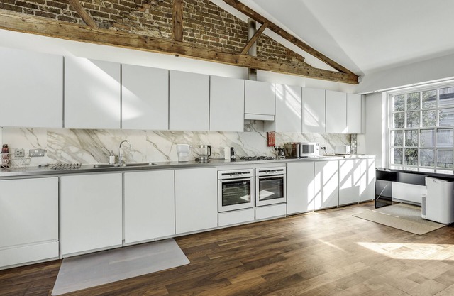 Luxury Loft-Style Mews House