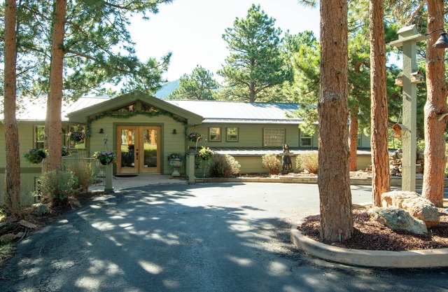 Luxury Mountain Home on World Class Golf Course!