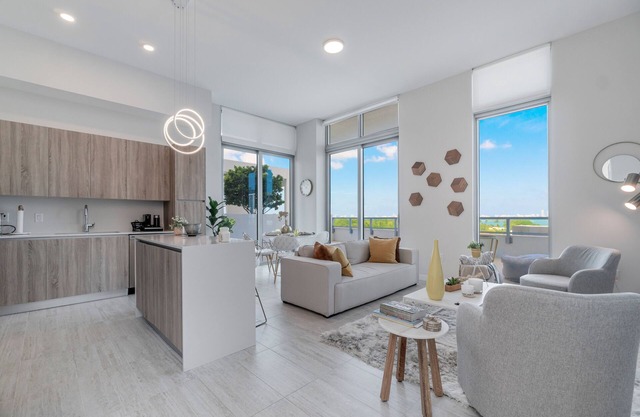 Luxury NEW Condo in Miami Midtown/Design District/Wynwood