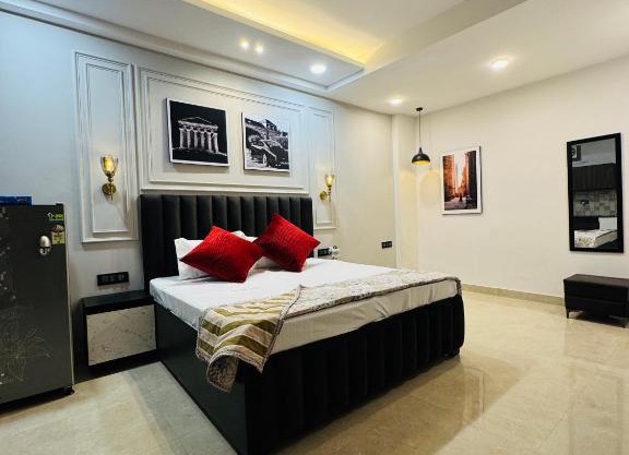 Luxury One Bedroom Hideaway