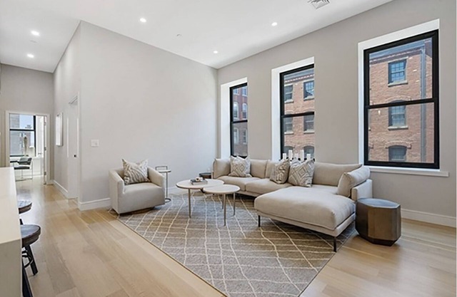 Luxury Penthouse Condo in the Heart of Seaport/Historic Fort Point
