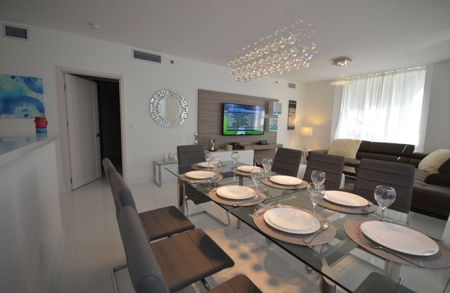 Luxury Remodeled, 3BR, Amenities, Gated Complex, Perfect Location