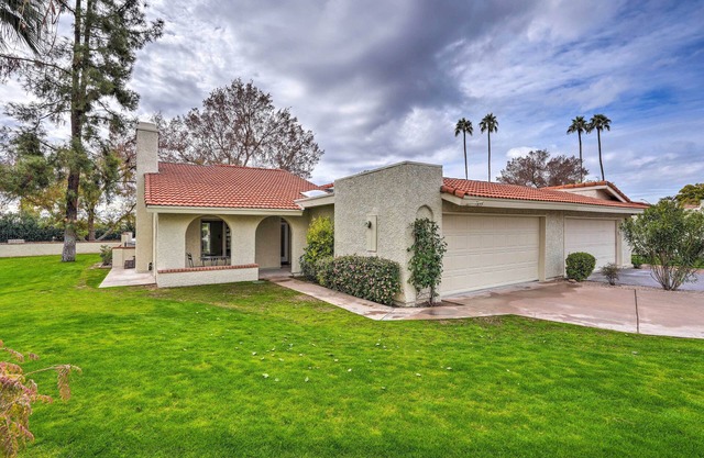 Luxury Scottsdale Vacation Rental w/Patio!