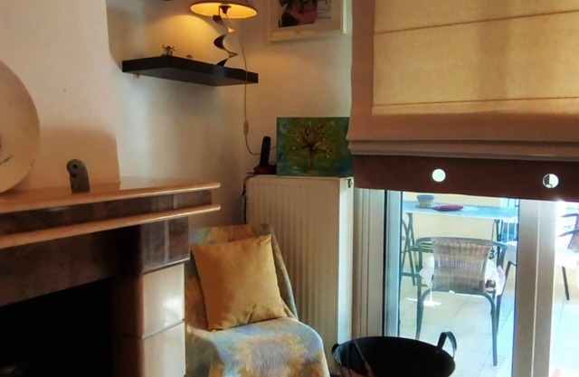 Luxury Seaside Retreat in Platamonas – Steps from the Beach & Castle View