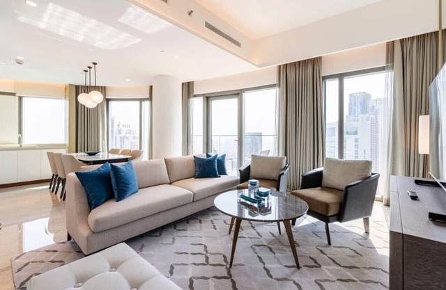 Luxury Spacious Bright Residence