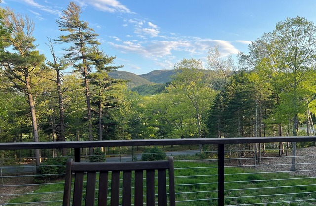 Luxury Stay: Acadia Views, direct access to trails, reserved Bar Harbor parking