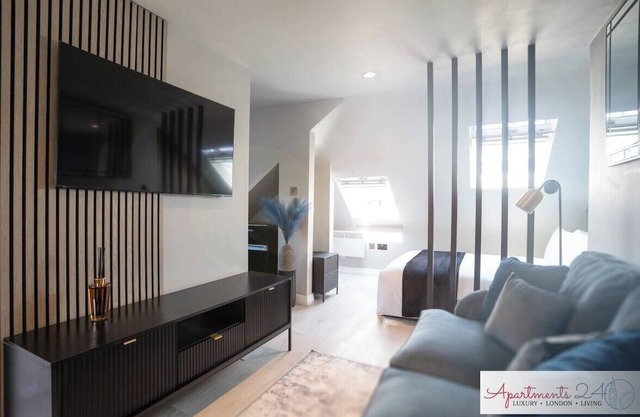 Luxury Studio Penthouse - London