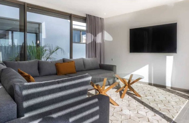 Luxury Surf Villa Taghazout: Perfect for Families & Groups, Pool & Beach Access