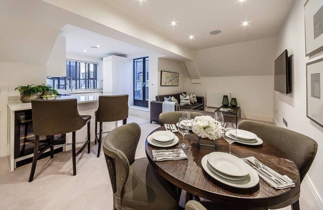 Luxury Two Bedroom Riverside Penthouse