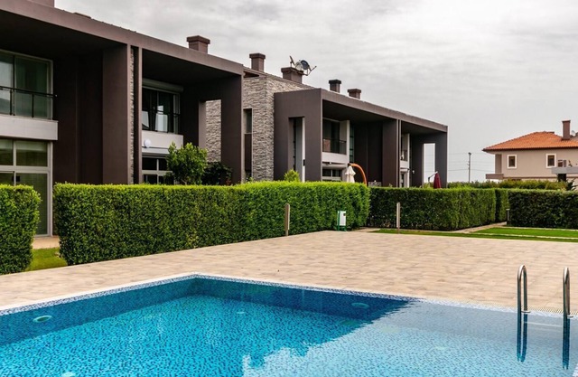 LUXURY VILLA WITH POOL suitable for groups.