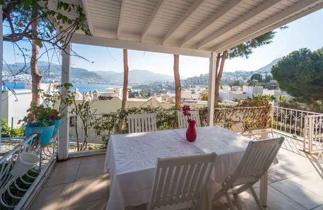 Luxury Villa with Private Beach, Garden and Spectacular Terrace
