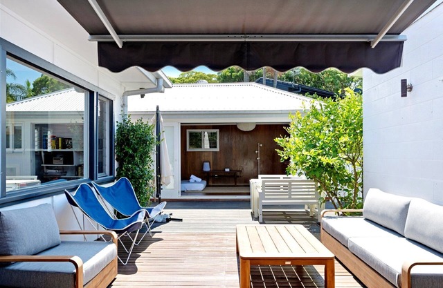 Luxury Villas The Beach House at Bouddi (Walk to the beach)