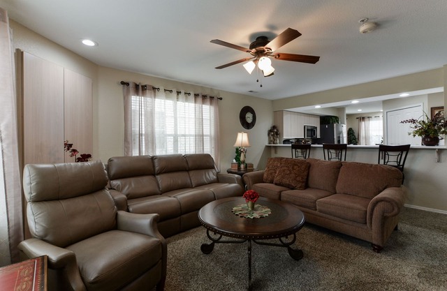 LUXURY WALK-IN CONDO/GORGEOUS VIEW/HEART OF BRANSON/AFFORDABLE/SPACIOUS/NO-STEPS