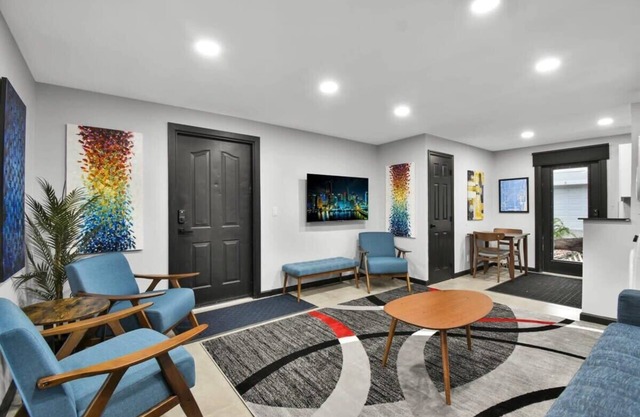 Luxury Wilton Manors Villa: Beach, Style, Comfort!