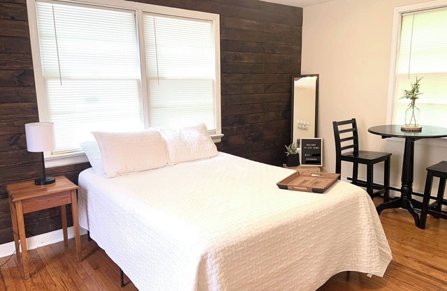 Lynchburg Suite- Private Entrance, Close to LU/UL